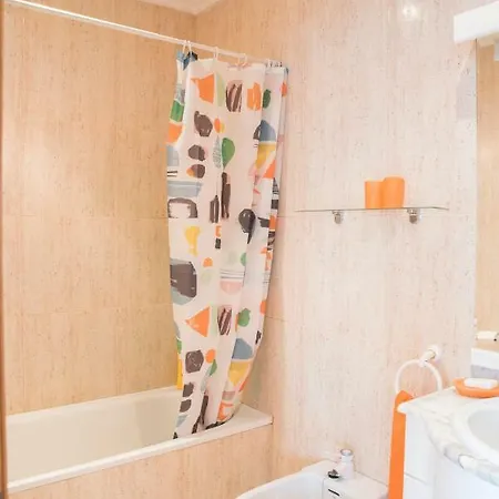 Avenida Samil Apartamento Διαμέρισμα *